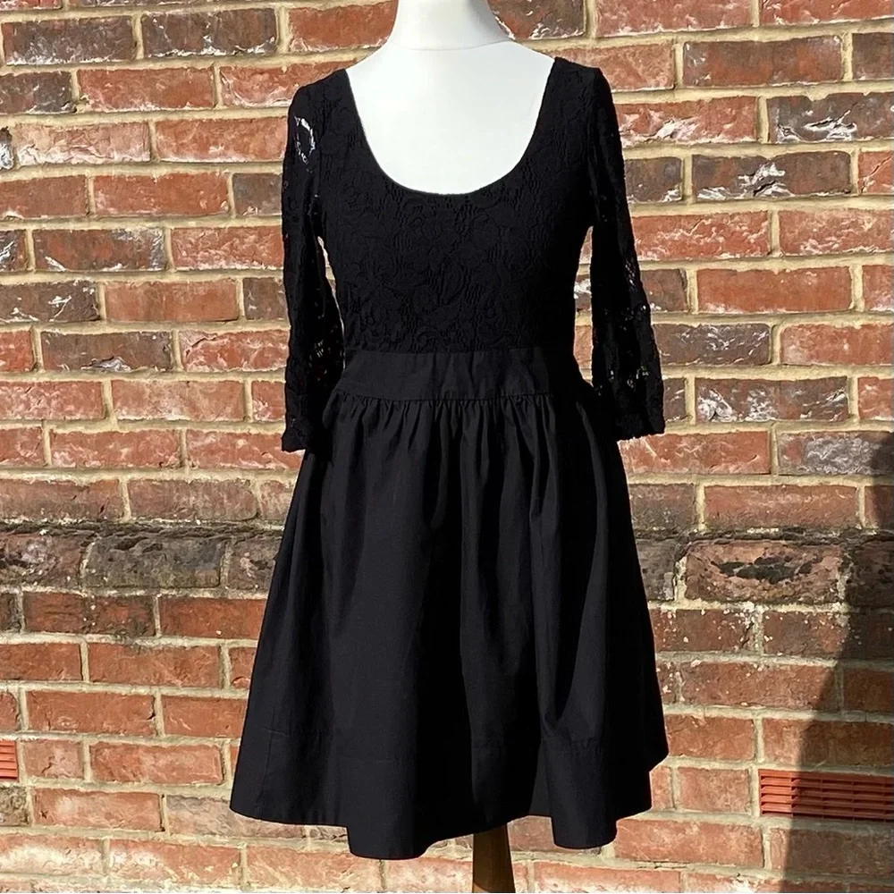 Topshop Black Lace Dress Size 12 Waist Tie Back Crop Sleeves Skater - Picture 1 of 11